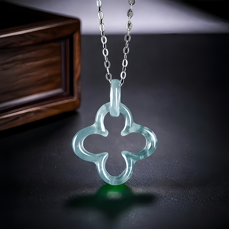 Necklaces - Collier pendentif en jadéite bleue du