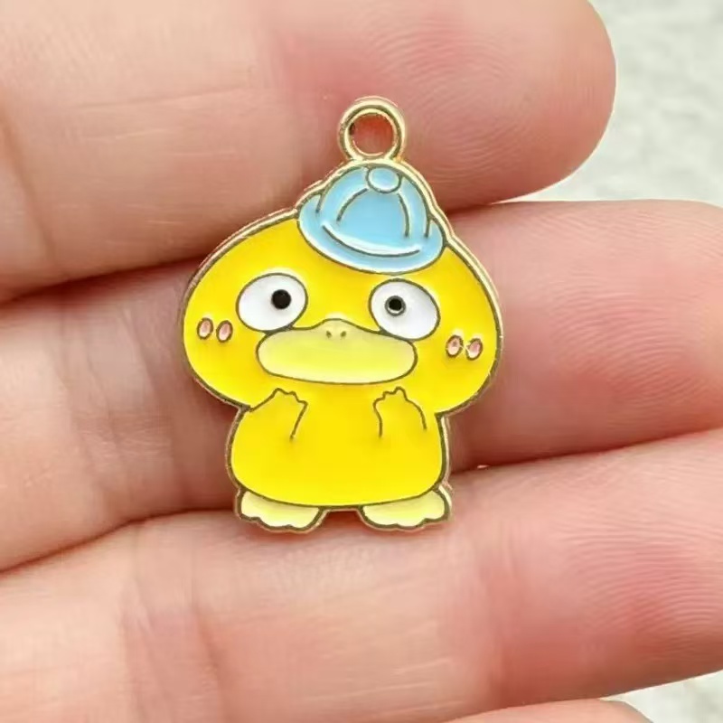 10 Breloques en émail à thème  - Anime Pendant Necklace avis et prix