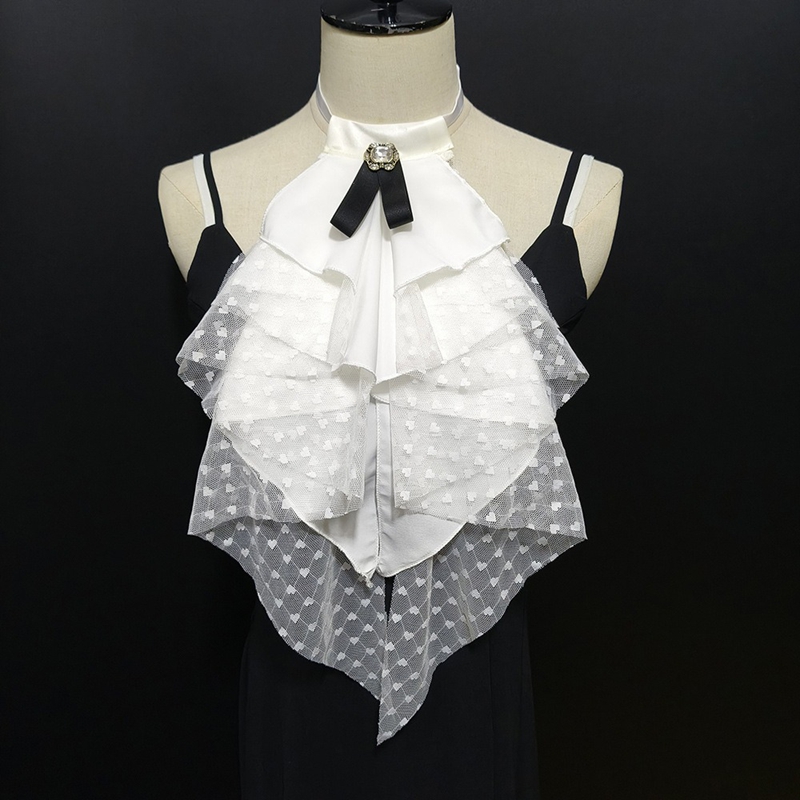 Collier de dentelle blanche su - Necklaces avis et prix
